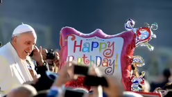 "Happy Birthday" an seinem 78. Geburtstag am 17. Dezember 2014 (KNA)