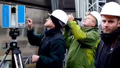 Vermessung des K&ouml;lner Doms / &copy; Anke Westermann (Hochschule Fresenius)