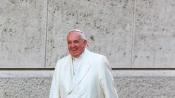 Papst Franziskus vor dem ersten Konsistorium am 21. Februar 2014 (KNA)