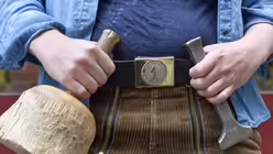 Tanja Pinkale, Steinmetzin der Dombauhütte Köln / © Opitz (KNA)