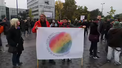 B&uuml;ndnisse in K&ouml;ln demonstrieren gegen "Hogesa"-Versammlung / &copy; Sebastian Witte (DR)