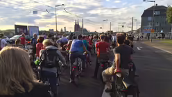 Mit dem Dom im Blick tritt es sich gleich viel schneller (DR)