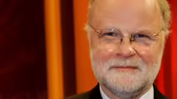 Autor, Psychotherapeut und Theologe Dr. Manfred L&uuml;tz (DR)