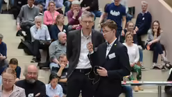 4704 Diakon Freiwald bittet um Begriffskl&auml;rungen: Was ist damit gemeint, zu den Menschen zu gehen? / &copy; Beatrice Tomasetti (DR)