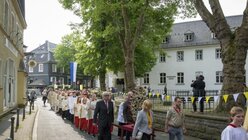Prozession beim 50. Weihefest in Neviges / © Jelen (Erzbistum Köln)