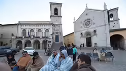 B&uuml;rger in Norcia / &copy; Crocchioni (dpa)