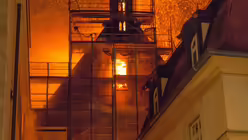 Kirchenbrand in N&uuml;rnberg (dpa)