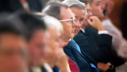 abschiedsgottesdiens_39500043.jpg (dpa)