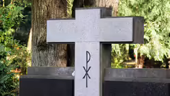 Allerheiligen auf dem Friedhof / &copy; Beatrice Tomasetti (DR)