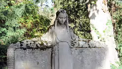 Allerheiligen auf dem Friedhof / &copy; Beatrice Tomasetti (DR)