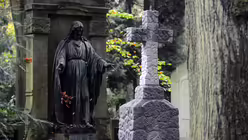 Allerheiligen auf dem Friedhof / &copy; Beatrice Tomasetti (DR)