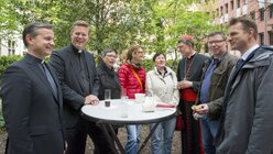 Neuer Generalvikar, alter Generalvikar und Kardinal zu Tisch (Erzbistum Köln)