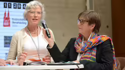 Angelica Niestadtkötter setzt sich dafür ein, den Französisch-Unterricht nicht zugunsten von Spanisch aufzukündigen. / © Beatrice Tomasetti (DR)