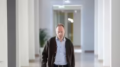 Ansgar Wucherpfennig bleibt Rektor der katholischen Hochschule Sankt Georgen in Frankfurt am Main / &copy; Frank Rumpenhorst (dpa)