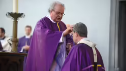 Aschekreuz für Kardinal Woelki / © Beatrice Tomasetti (DR)