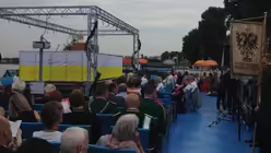 Fronleichnamsprozession auf dem Rhein / &copy; Babette Braun (DR)