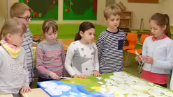 Auf die Schafsherde werden die Figuren gedruckt.  / © Beatrice Tomasetti (DR)