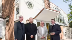 Vor der Syngoge / © Pohl (Bistum Essen)