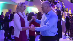 Dieses Paar hat sichtlich Freude am Standard-Tanzen. / © Tomasetti (DR)