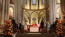 Bei dem Firmgottesdienst werden alle geltenden Hygiene- und Abstandsregeln sorgfältig beachtet. / © Beatrice Tomasetti (DR)