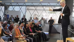 Bei diesem Publikum schlug das Kabarettistenherz höher. / © Tomasetti (DR)