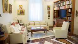 Papst Benedikt und Papst Franziskus  (dpa)