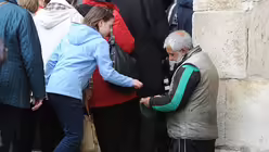 Keine Bettler mehr vor dem Bonner M&uuml;nster / &copy; Wolfgang Radtke (KNA)