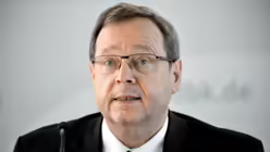 Bischof Georg B&auml;tzing / &copy; Sascha Steinbach (epa pool)