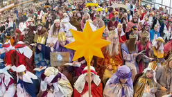 Bundesweite Er&ouml;ffnung der Sternsingeraktion / &copy; Armin Weigel (dpa)