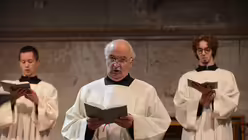 Das hat Seltenheitswert: Gregor Mühe singt seit einem halben Jahrhundert im Kölner Domchor. / © Beatrice Tomasetti (DR)