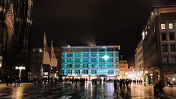 Das historische 4711-Gebäude am Kölner Dom in der Silvester-Lichtinstallation / © Privat (DR)