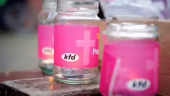 Demonstration vor dem Kaiserdom / &copy; Ottersbach (DR)