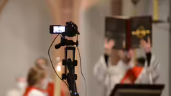 In der Bensberger Gemeinde wurden vom ersten Lockdown-Tag an Messen gestreamt.  / &copy; Beatrice Tomasetti (DR)