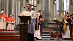 Der Kantor ist in Messen, in denen es keinen Gemeindegesang geben darf, besonders wichtig. / &copy; Beatrice Tomasetti (DR)