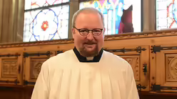 Der neue Domvikar Jörg Stockem, bislang Leitender Pfarrer in Bornheim-Roisdorf. / © Beatrice Tomasetti (DR)