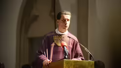 Der neue Stadtdechant von Bonn bittet abschlie&szlig;end alle Gl&auml;ubigen um ihr Gebet, um Wohlwollen und um aktive Unterst&uuml;tzung. / &copy; Tomasetti (DR)