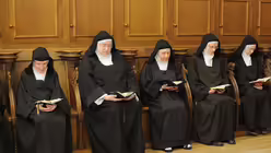 Die einzelnen Elemente des Stundengebets geben bei den Karmelitinnen die Struktur des Tages vor / &copy; Beatrice Tomasetti (DR)