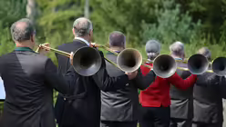 Die Jagdh&ouml;rner sind immer das I-T&uuml;pfelchen bei der Waldmesse. / &copy; Beatrice Tomasetti (DR)