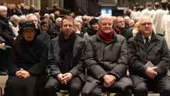 Die Nachfolger im Amt des Dombaumeisters, Prof. Barbara Schock-Werner und Peter F&uuml;ssenich, sowie ZDV-Ehrenpr&auml;sident Michael H.G. Hoffmann und Bezirksb&uuml;rgermeister Hans-Werner Bartsch / &copy; Beatrice Tomasetti (DR)