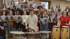 Die Schüler an den Percussion-Instrumenten haben eine verantwortungsvolle Aufgabe. / © Tomasetti (DR)