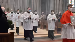 Die Seminaristen ziehen beim diesjährigen Palmsonntag in den Dom ein / © Beatrice Tomasetti (DR)