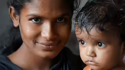 Diese junge Mutter wurde aus den H&auml;nden ihrer Peiniger befreit. / &copy; Utler (privat)