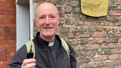 Dompropst Assmann auf dem Weg nach Köln (DR)