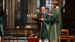 Dompropst Guido Assmann feiert das Kapitelsamt / © Beatrice Tomasetti (DR)