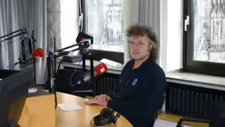 Domradio wird immer bekannter, mittlerweile kommen auch die Promis: BAP-Frontmann Wolfgang Niedecken im Domradio. / &copy; DOMRADIO.DE (DR)