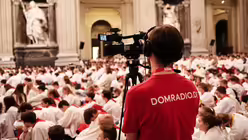 DOMRADIO.DE immer mit dabei / © Luis Rüsing