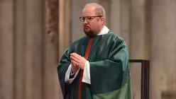 Domvikar Jörg Stockem übernimmt von nun an Aufgaben in der Domseelsorge. / © Beatrice Tomasetti (DR)