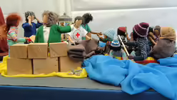 Das Flüchtlingsschicksal dargestellt mit Egli-Figuren (DR)
