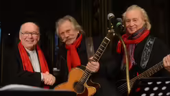 Dompropst Gerd Bachner und Henning Krautmacher freuen sich / &copy; Tomasetti (DR)