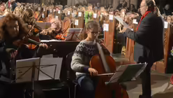 Wer Beinfreiheit ben&ouml;tigt, bekommt einen Platz in der ersten Reihe. / &copy; Tomasetti (DR)